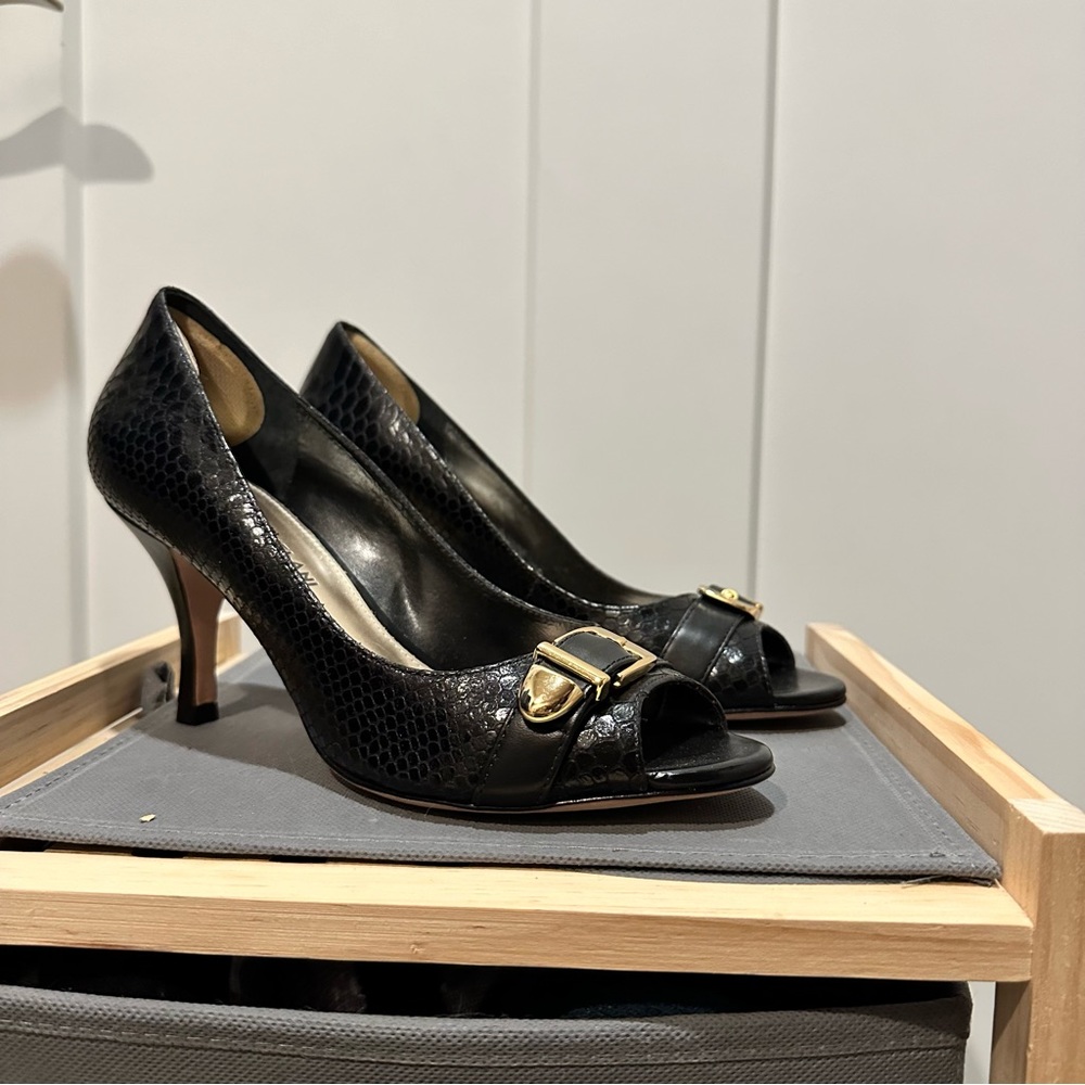 Antonio Melani black heel pumps size 7